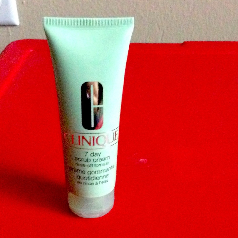 Neue Clinique seven day scrub cream rinse off formula 3.4 ounce